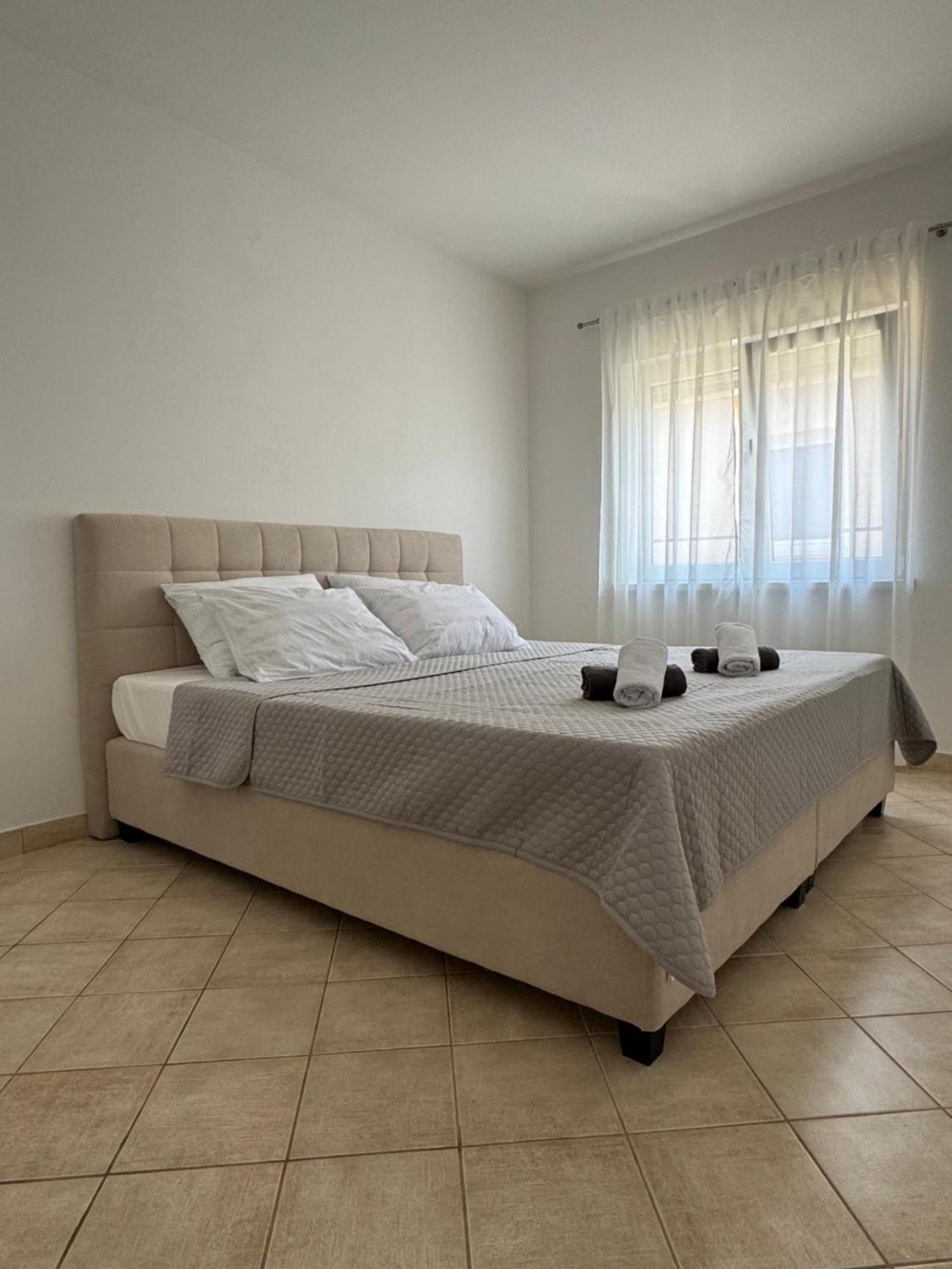 Apartmani Ivano Vir Exterior photo